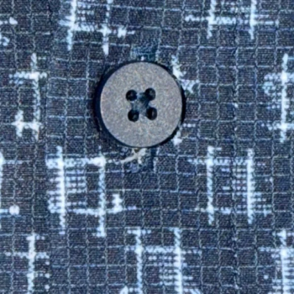 lululemon athletica Dark Blue Patterned Men's Shirt - Picture 3 of 8